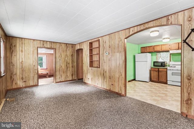 11 MORGAN ST, Duncannon, PA 17020