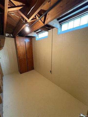 721 Cloverlawn Boulevard, Lincoln Park, MI 48146