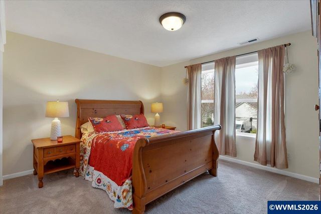 2354 Bluebell Av SE, Salem, OR 97306