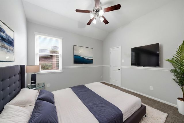 4207 Canterbury Park Lane, Pearland, TX 77584