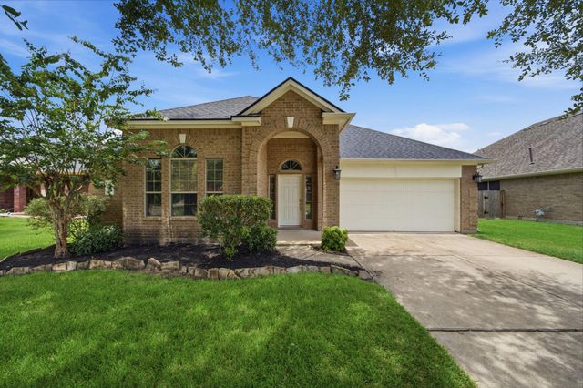 4207 Canterbury Park Lane, Pearland, TX 77584