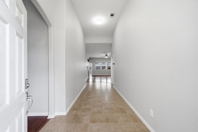 4207 Canterbury Park Lane, Pearland, TX 77584