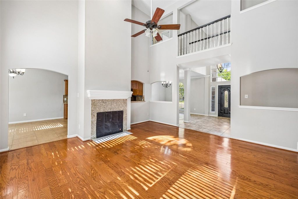 4031 Mission Valley Drive, Missouri City, TX 77459