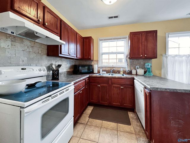 2721 SW Hastings Road, Huntsville, AL 35801