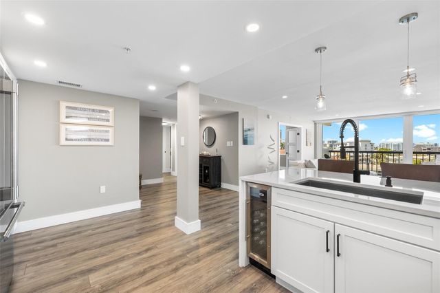 400 ISLAND WAY 504, Clearwater Beach, FL 33767