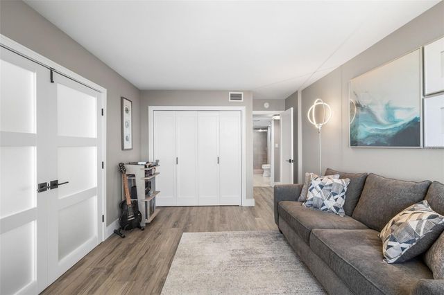 400 ISLAND WAY 504, Clearwater Beach, FL 33767