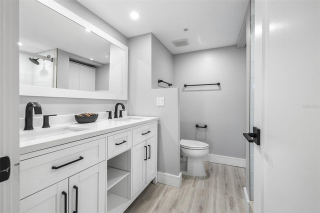 400 ISLAND WAY 504, Clearwater Beach, FL 33767