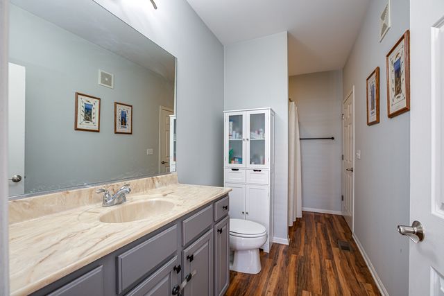 1861 Foxridge Court 1, Aurora, IL 60502