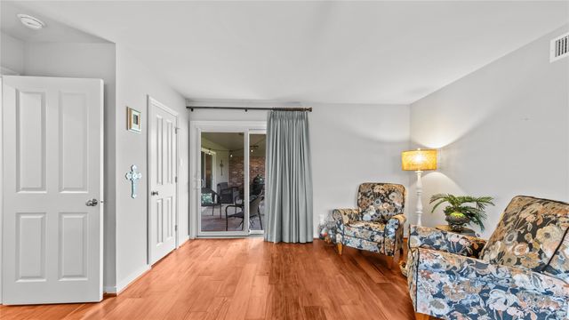 5222 N Braeswood Boulevard, Houston, TX 77096