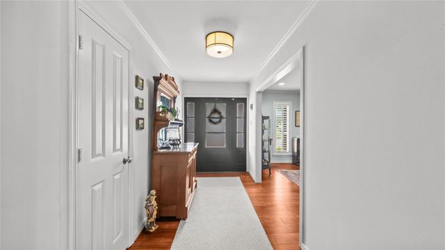 5222 N Braeswood Boulevard, Houston, TX 77096