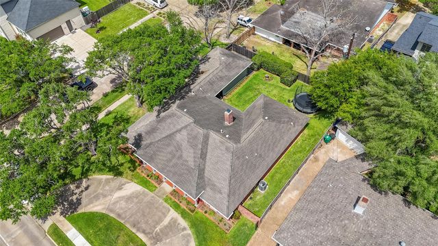 5222 N Braeswood Boulevard, Houston, TX 77096