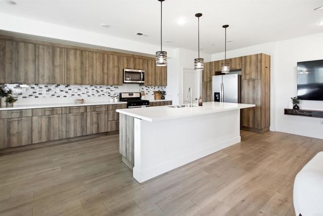 5200 Beachside Lane 122, San Diego, CA 92154