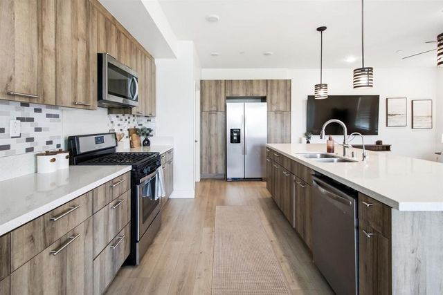 5200 Beachside Lane 122, San Diego, CA 92154