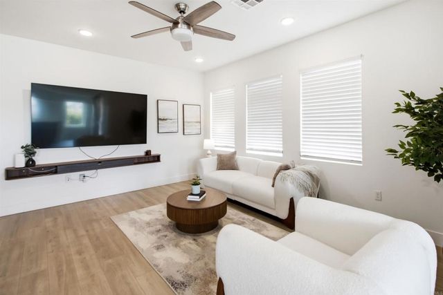 5200 Beachside Lane 122, San Diego, CA 92154