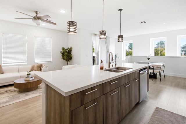 5200 Beachside Lane 122, San Diego, CA 92154