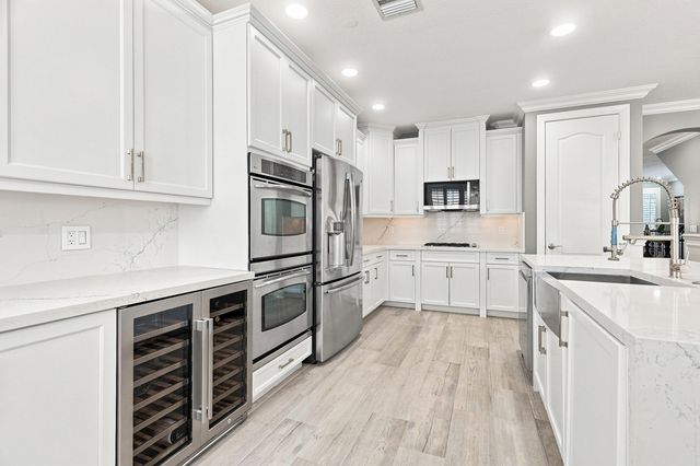 5550 NE Trieste Terrace, Boca Raton, FL 33487