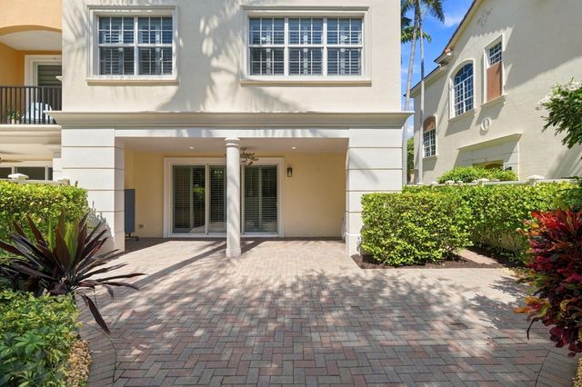 5550 NE Trieste Terrace, Boca Raton, FL 33487