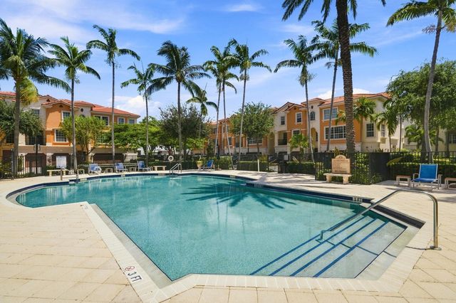 5550 NE Trieste Terrace, Boca Raton, FL 33487
