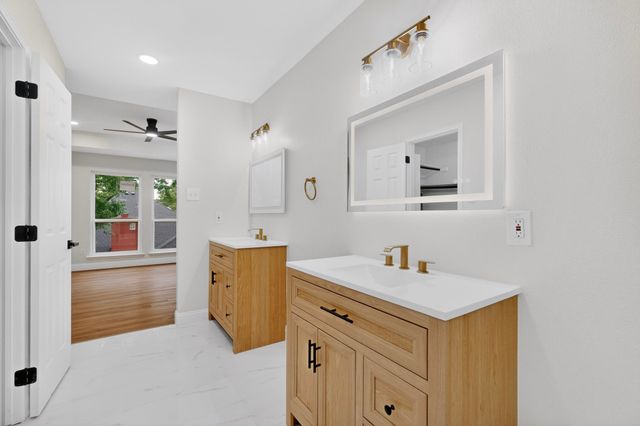 1404 Meadowbrook Drive, Mckinney, TX 75069