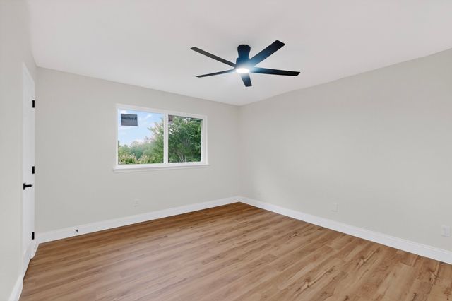 1404 Meadowbrook Drive, Mckinney, TX 75069