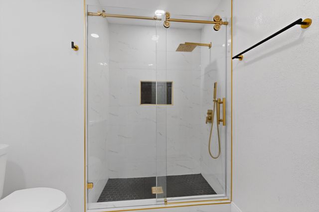 1404 Meadowbrook Drive, Mckinney, TX 75069