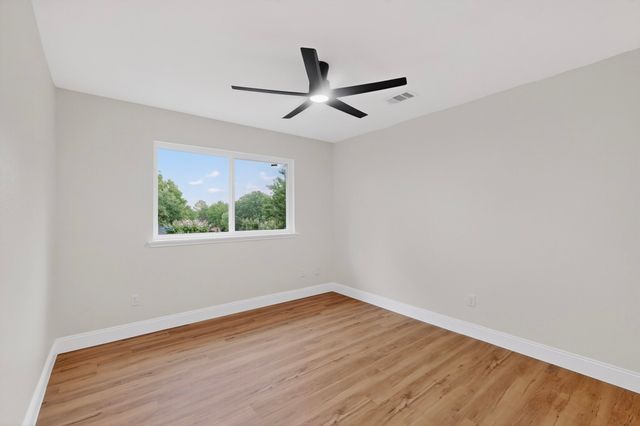 1404 Meadowbrook Drive, Mckinney, TX 75069