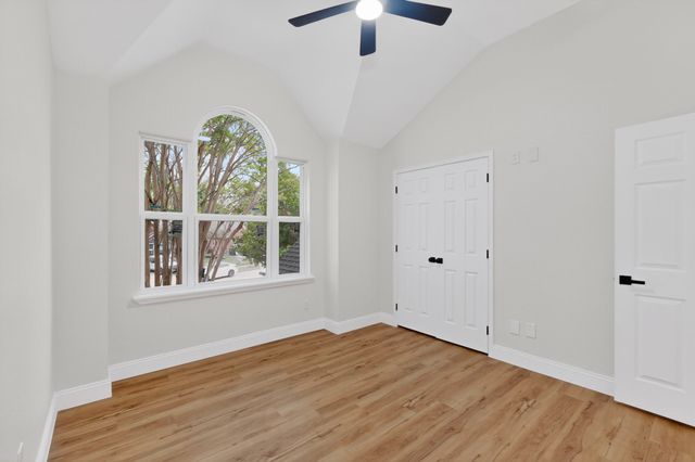 1404 Meadowbrook Drive, Mckinney, TX 75069