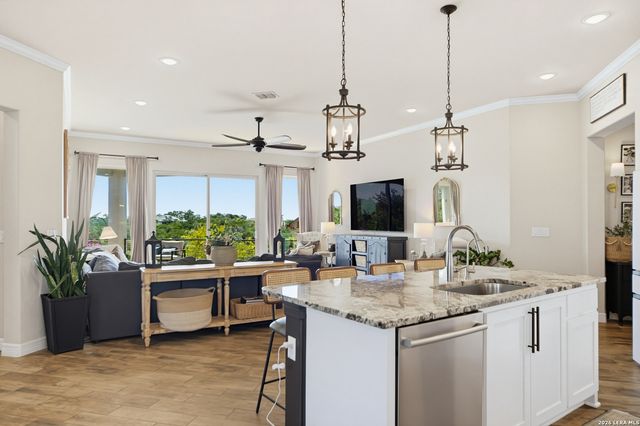14 CANARIO LN, Boerne, TX 78006