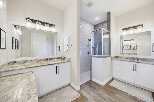 14 CANARIO LN, Boerne, TX 78006