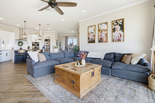 14 CANARIO LN, Boerne, TX 78006