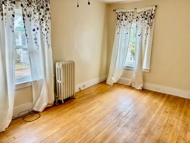 59 Riverview Place, Manchester, NH 03104