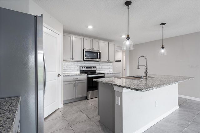 12143 KINGSLEY TRAIL, Parrish, FL 34219