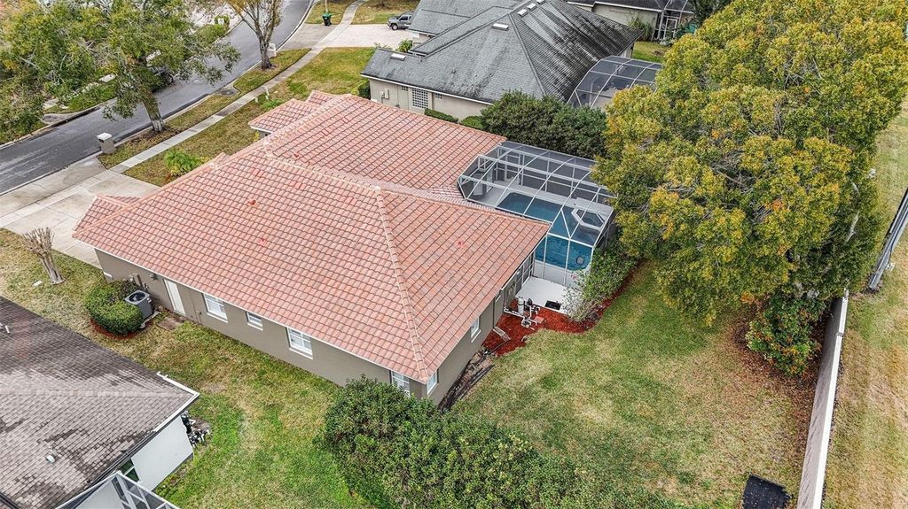 Image 37 of property listing at 9181 WICKHAM WAY, Orlando, FL 32836