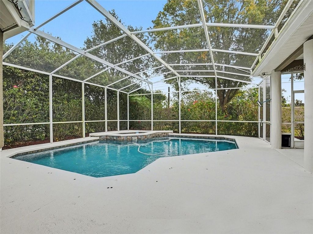 Image 5 of property listing at 9181 WICKHAM WAY, Orlando, FL 32836