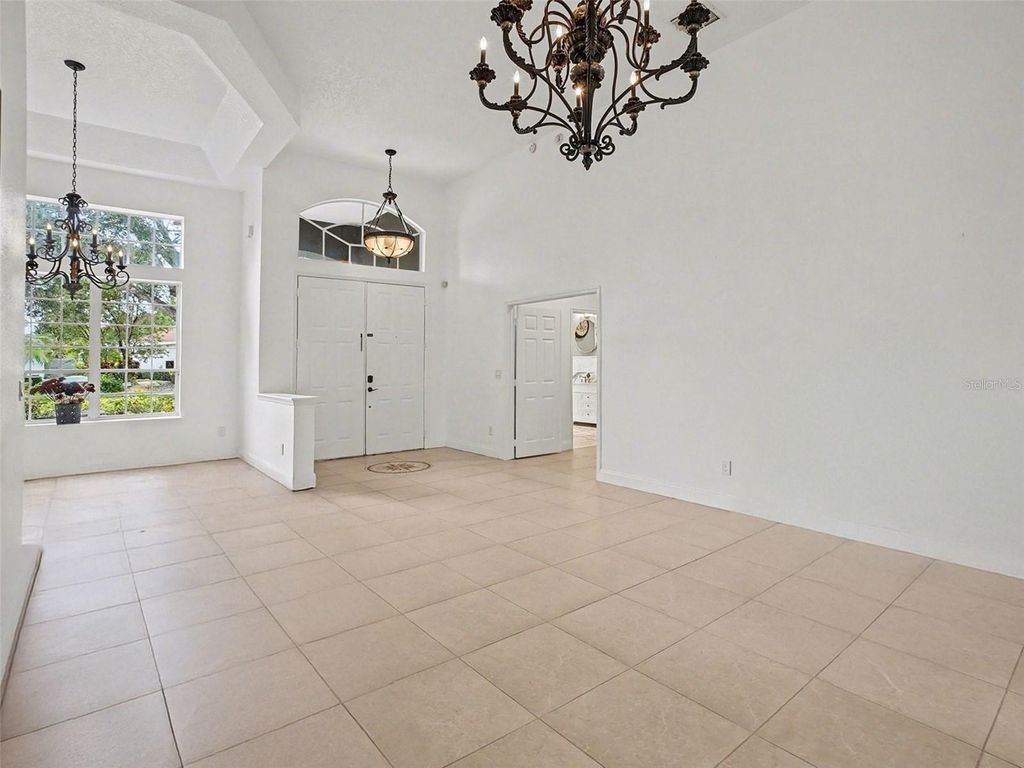 Image 10 of property listing at 9181 WICKHAM WAY, Orlando, FL 32836