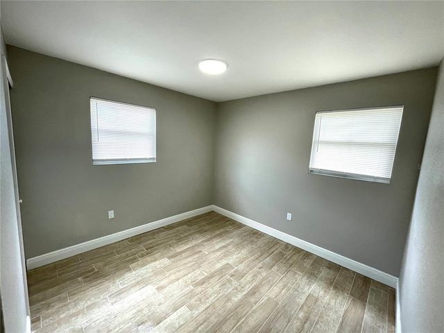 8310 CROTON AVENUE, Tampa, FL 33619