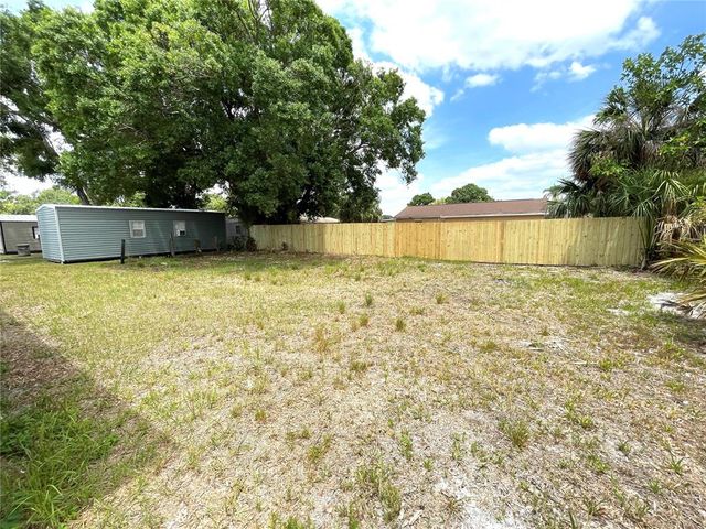 8310 CROTON AVENUE, Tampa, FL 33619