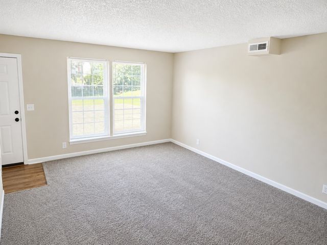 280 Donna Dr Apt A, Hendersonville, TN 37075