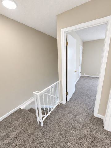 280 Donna Dr Apt A, Hendersonville, TN 37075