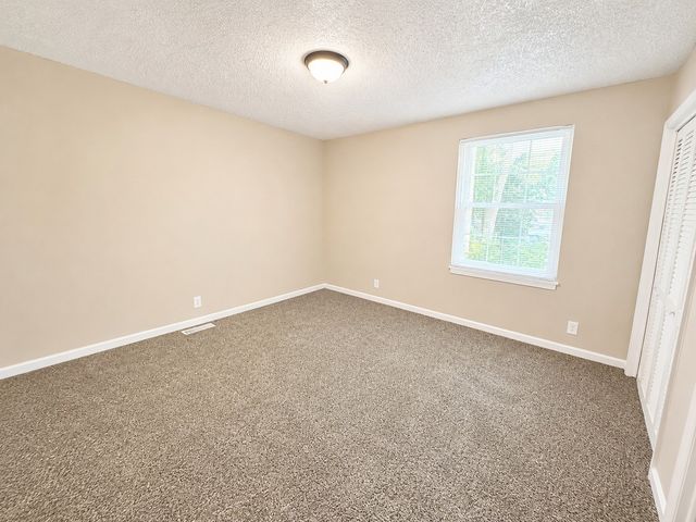280 Donna Dr Apt A, Hendersonville, TN 37075