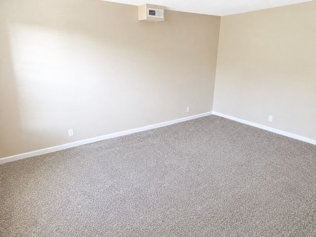 280 Donna Dr Apt A, Hendersonville, TN 37075
