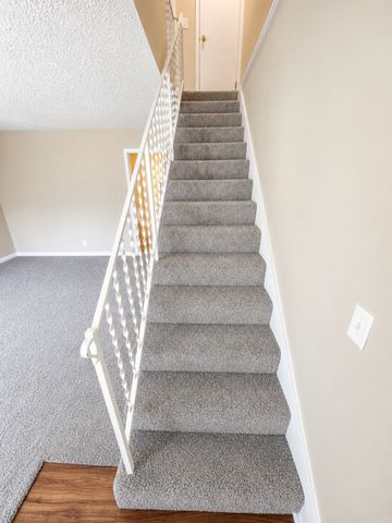 280 Donna Dr Apt A, Hendersonville, TN 37075