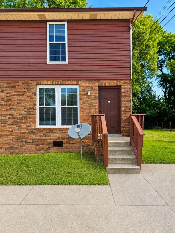280 Donna Dr Apt A, Hendersonville, TN 37075