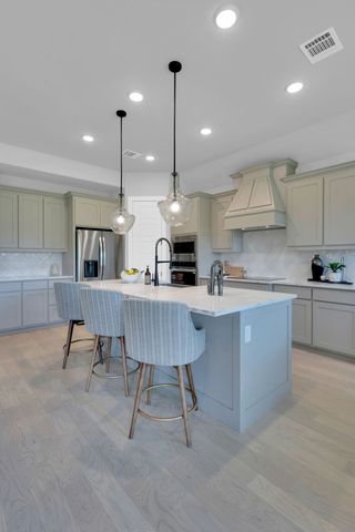 1908 Barrix Lane, Desoto, TX 75115