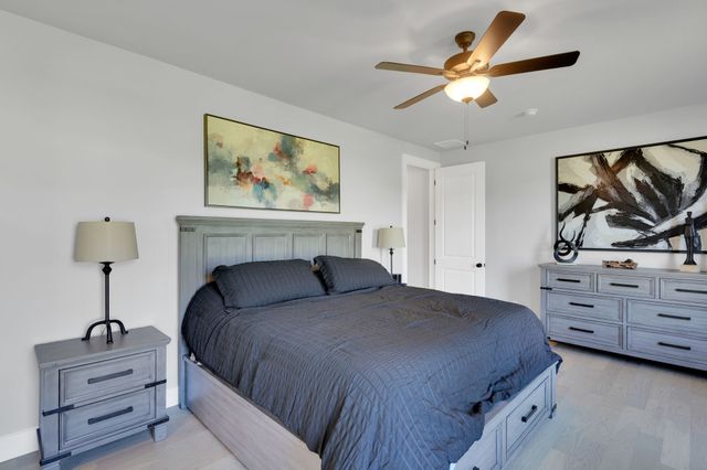 1908 Barrix Lane, Desoto, TX 75115