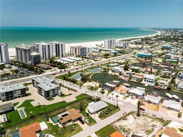 2 Fairview BLVD, Fort Myers Beach, FL 33931