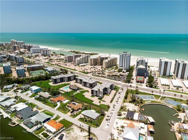 2 Fairview BLVD, Fort Myers Beach, FL 33931