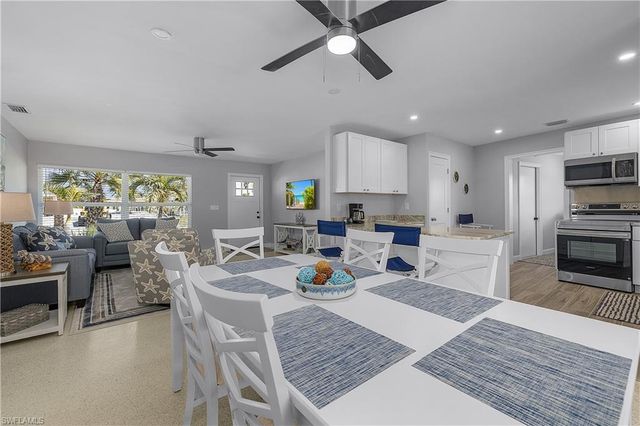 2 Fairview BLVD, Fort Myers Beach, FL 33931