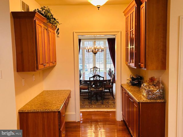 1160 JEFFERSON LN, Huntingdon Valley, PA 19006