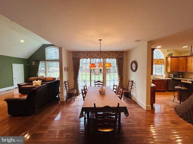 1160 JEFFERSON LN, Huntingdon Valley, PA 19006